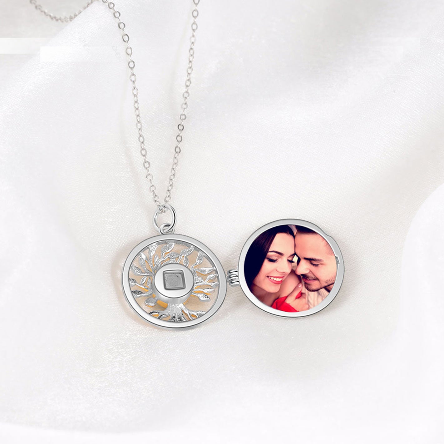 Personalised I Love You in 100 Languages Round Photo Projection Necklace with Engraving
